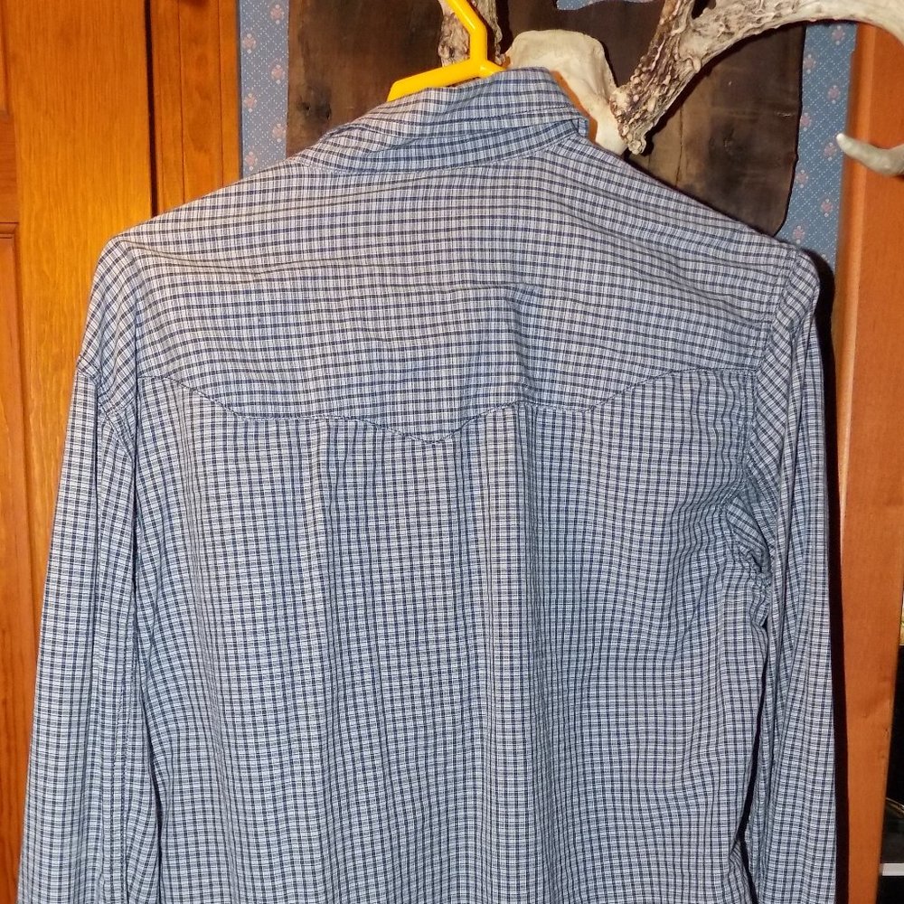 Wranger Snap Button Down Shirt Medium - image 2